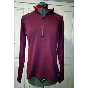 Patagonia plum half zip sz M